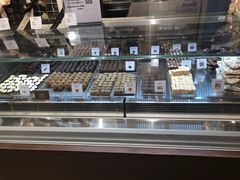 -VENCHI 闻绮(北京国贸商城店)