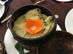 -Neary Khmer Restaurant