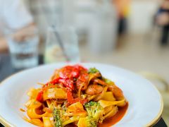 辣汁香肠宽面-A30 BISTRO