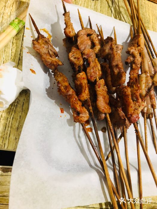 小红桶烧烤(烟台芝罘医院总店)牛舌头图片
