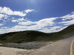 -江布拉克景区怪坡停车场