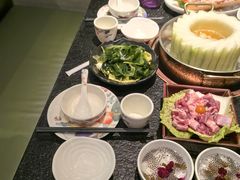 -得意咚瓜·顺德鱼生·冬瓜火锅(深圳首店)