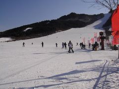 -辽阳弓长岭温泉滑雪场