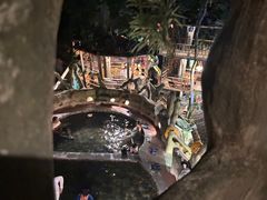 -天门沟九州驿站树上汤泉