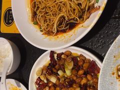 -万重锦·人文川菜馆(骡马市店)