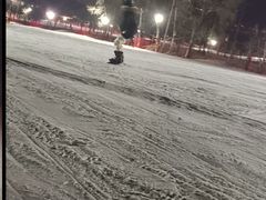 -亚布力新体委滑雪场