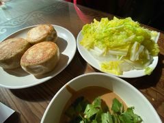 水爆粉丝白菜-清真吴记门钉肉饼·喜多利