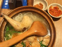 -刀小蛮半只鸡过桥米线(家乐福四元桥店)