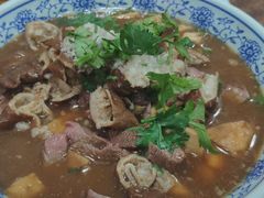 卤煮火烧-门框胡同百年卤煮(鸟巢店)