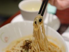 四川擔擔麵-晶荷轩(香港迪士尼乐园酒店)