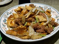 馕丁炒肉-巴依兄弟西域美食(机场店)