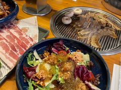 -草家酱蟹炭火烤肉店(珲春南路一店)