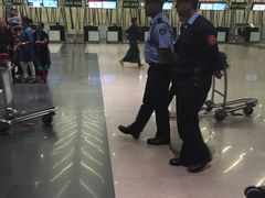 -西沃古尔·拉姆古兰爵士国际机场