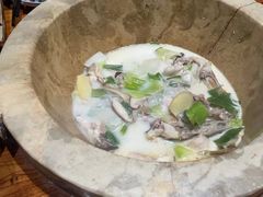 -滇香肴·云南菜蒸汽石锅鱼(云南北路店)