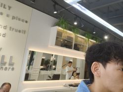 点击看大图 -艾米莉 烫染沙龙