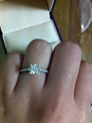 婚戒-威德钻石-克拉钻大本营(南京东路店)