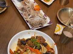-盾亚新疆餐厅(松江万达广场店)