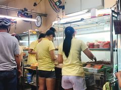 -Bánh Mì Huynh Hoa