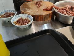 卤煮火烧-门框胡同百年卤煮(新街口店)