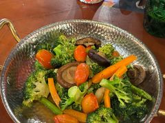 黄油焗烤有机蔬菜-卢布里西餐厅(总店)