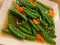 -J Daeng Seafood
