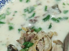 羊肉汤（多肉）-穆得·老周家牛肉烧饼(普利街店)