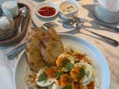 -ROAST coffee & eatery