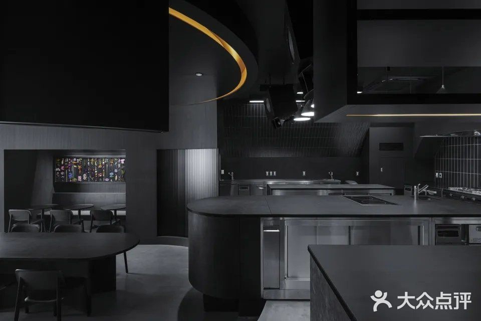 黑色系完美烹饪[调皮]