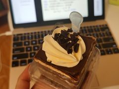 -红宝石·鲜奶小方·海派西点房(金杨店)