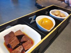-铭牛烧肉·和牛海鲜自助(高新月牙湖店)