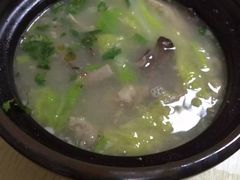 -闫家驴肉老店(华电一校店)
