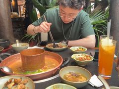 -菌自由丨野生菌火锅特色庭院餐厅(丽江古城店)