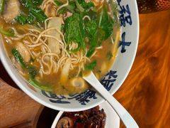 -李犟大爆鳝面·手工蟹黄包(湖滨西湖店)