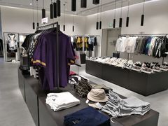 -URBAN REVIVO(七宝领展广场店)