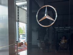 -奔驰上海利星(七宝店)