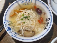 -肖四女乐山跷脚牛肉(南汇大学城生活广场店)