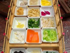 -香麒园·过桥米线·南湖雅宴