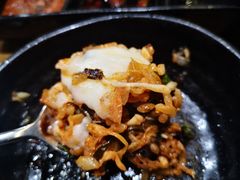 芝士铁板炒饭-韩阳王石板烤肉