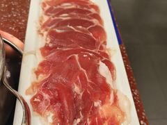 -四囍码头海鲜烧烤自助火锅(外滩南京东路悦荟广场店)