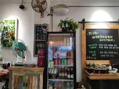 -猫爷的腔调·黔小馆(交大医学住宅区店)