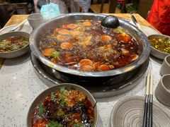 -肖肖酸萝卜鱼火锅(总店)