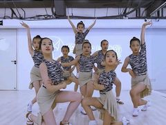 -韵姿少儿舞蹈(北外滩校区)