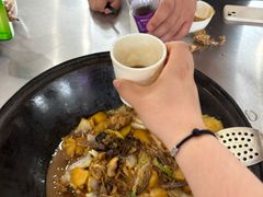 -粘豆包柴火铁锅炖