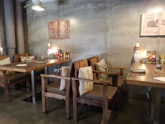 大堂-HIGH FIVE哈福手工汉堡(桂林路店)