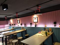 大堂-友达面馆·酸菜鱼面(钱塘区店)