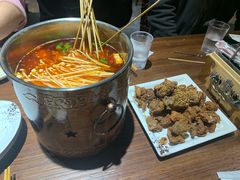 -火枪手串吧·鹤岗小串涮肚(亦庄店)