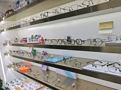 -视野联行眼镜蔡司·依视路官方授权店(顺城店)