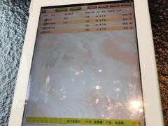 -河畔春天时尚餐厅