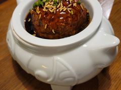 招牌狮子头-扬州狮子楼·非遗淮扬菜(东关街店)