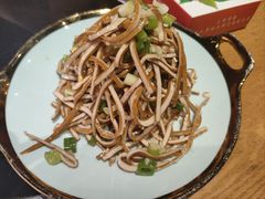 -郭婆婆疯子鸡·土货江湖菜馆